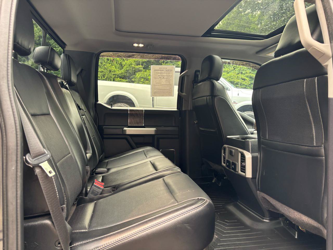 Used 2019 Ford F350 Lariat w/ Lariat Ultimate Package AWD/4WD image 21