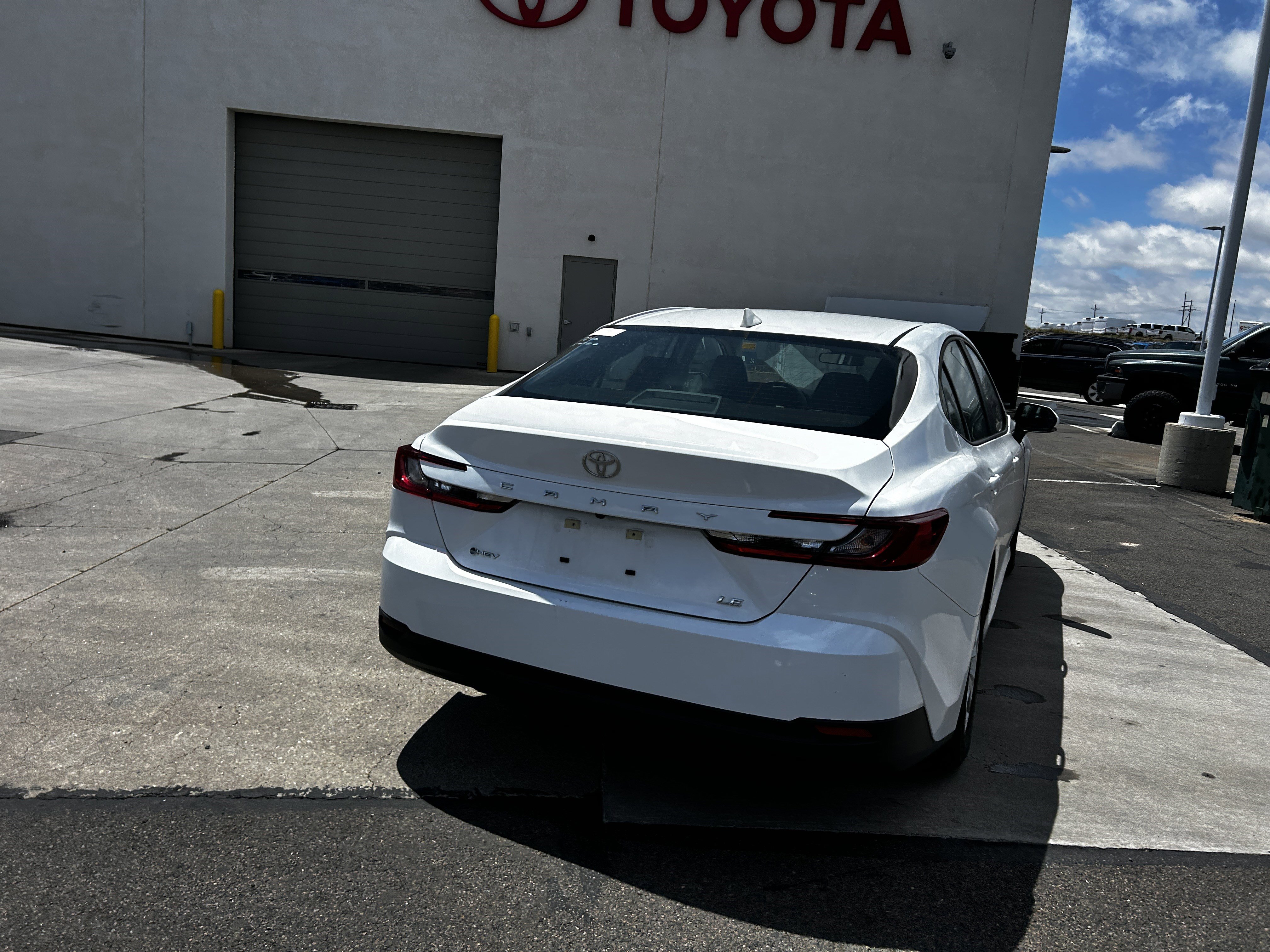 Used 2026 Toyota Camry LE FWD image 5