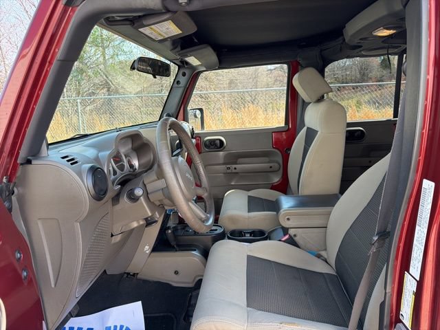 Used 2010 Jeep Wrangler Unlimited Rubicon w/ Trailer Tow Group AWD/4WD image 20