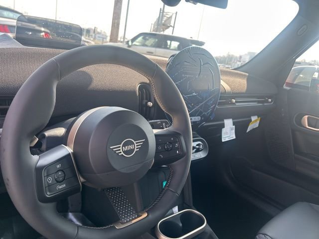 New 2026 MINI Cooper 4-Door Hardtop image 17