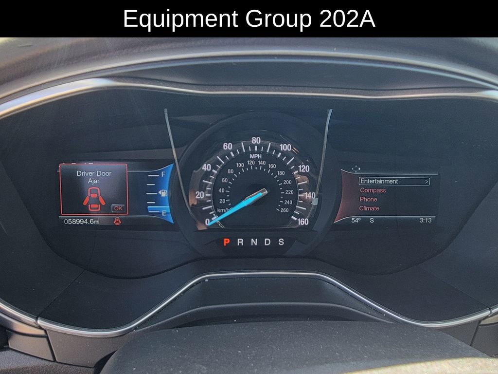 Used 2016 Ford Fusion SE w/ Equipment Group 202A image 23