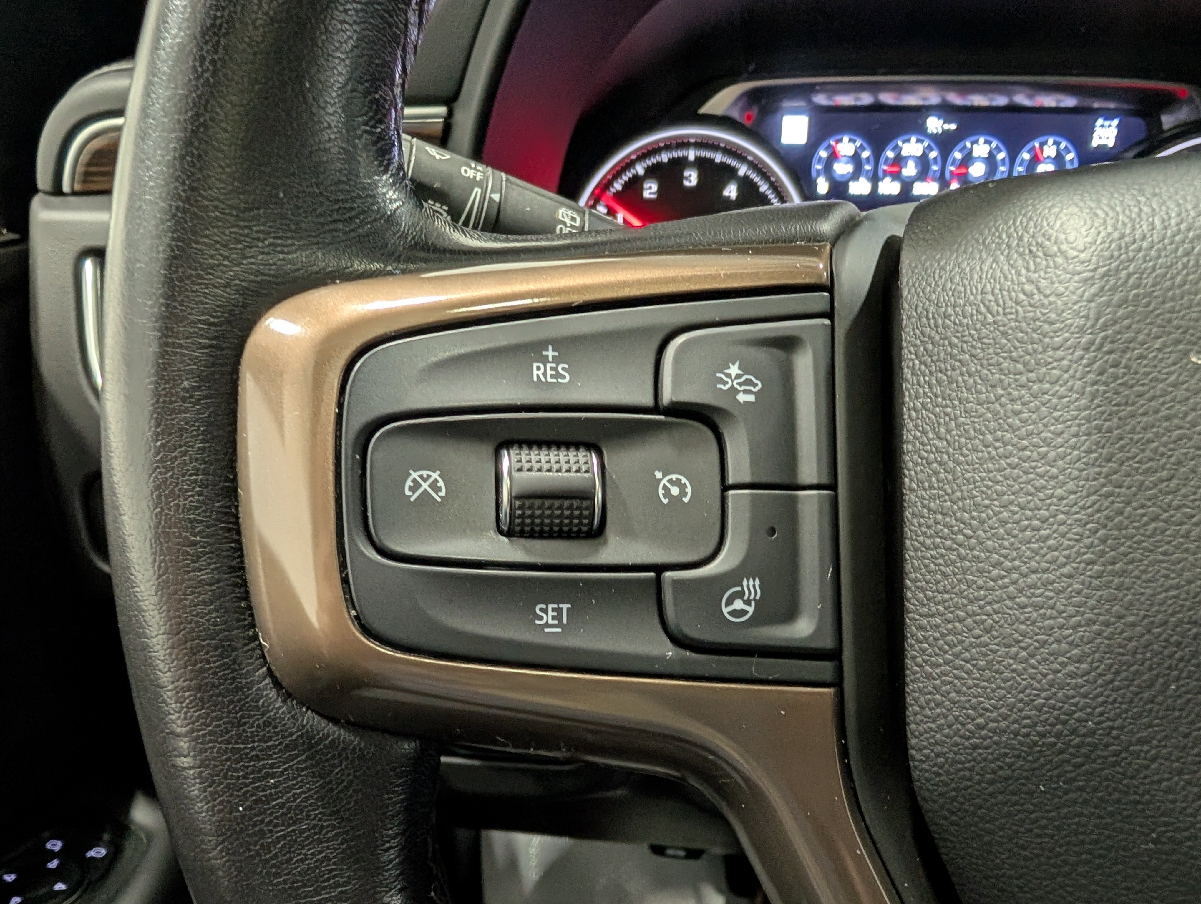 Used 2021 Chevrolet Suburban High Country AWD/4WD image 26