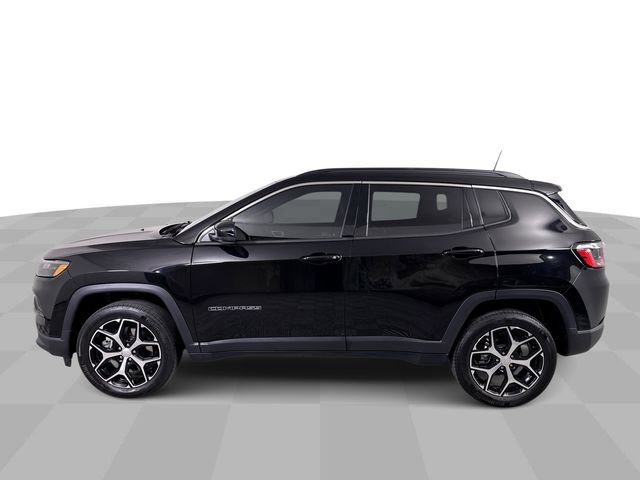 Used 2024 Jeep Compass Limited image 5