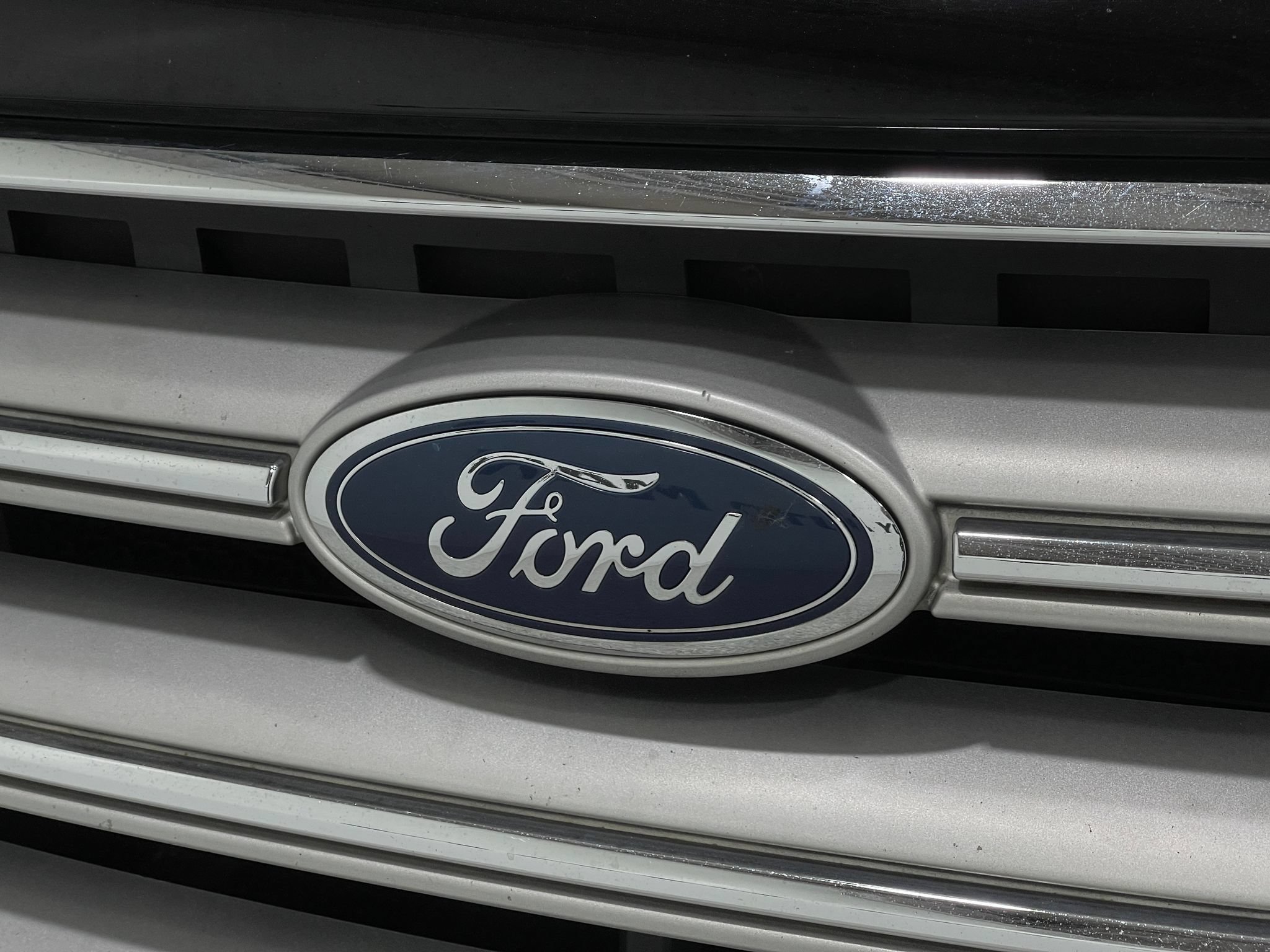 Used 2019 Ford Escape Titanium FWD image 37