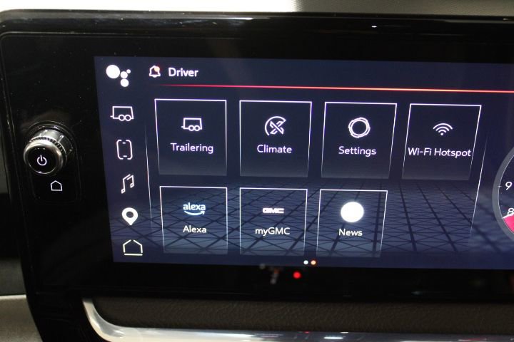 Used 2025 GMC Sierra 1500 Denali w/ Denali Reserve Package image 50