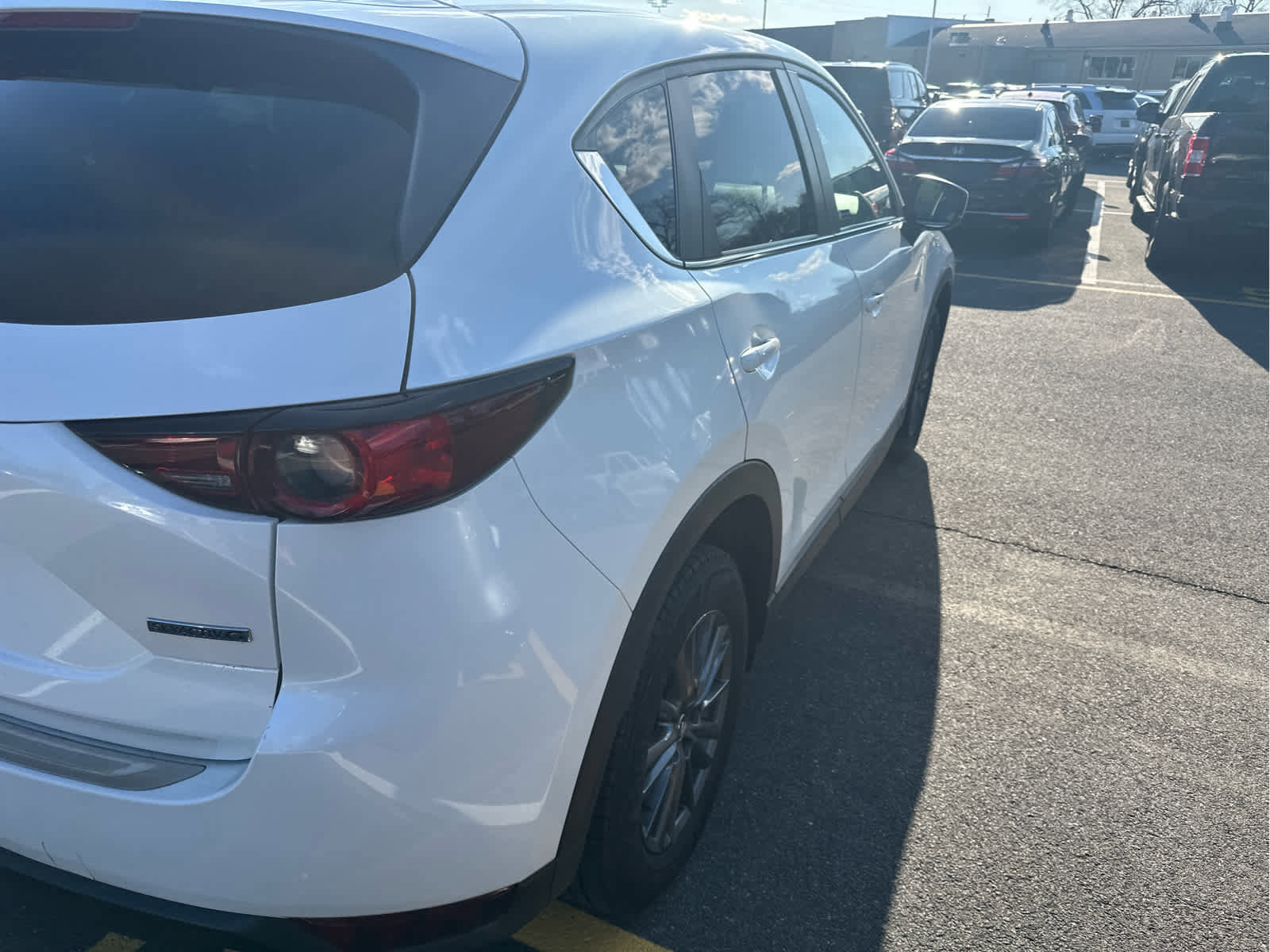 Used 2021 MAZDA CX-5 Touring w/ Touring Preferred SV Package image 3