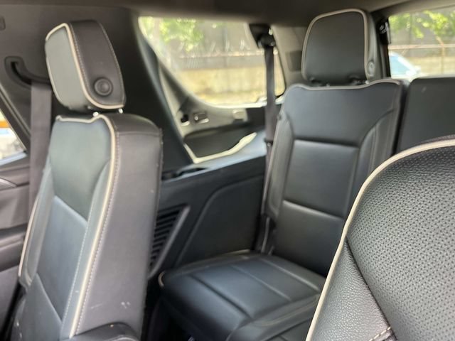 Used 2023 GMC Yukon SLT AWD/4WD image 26