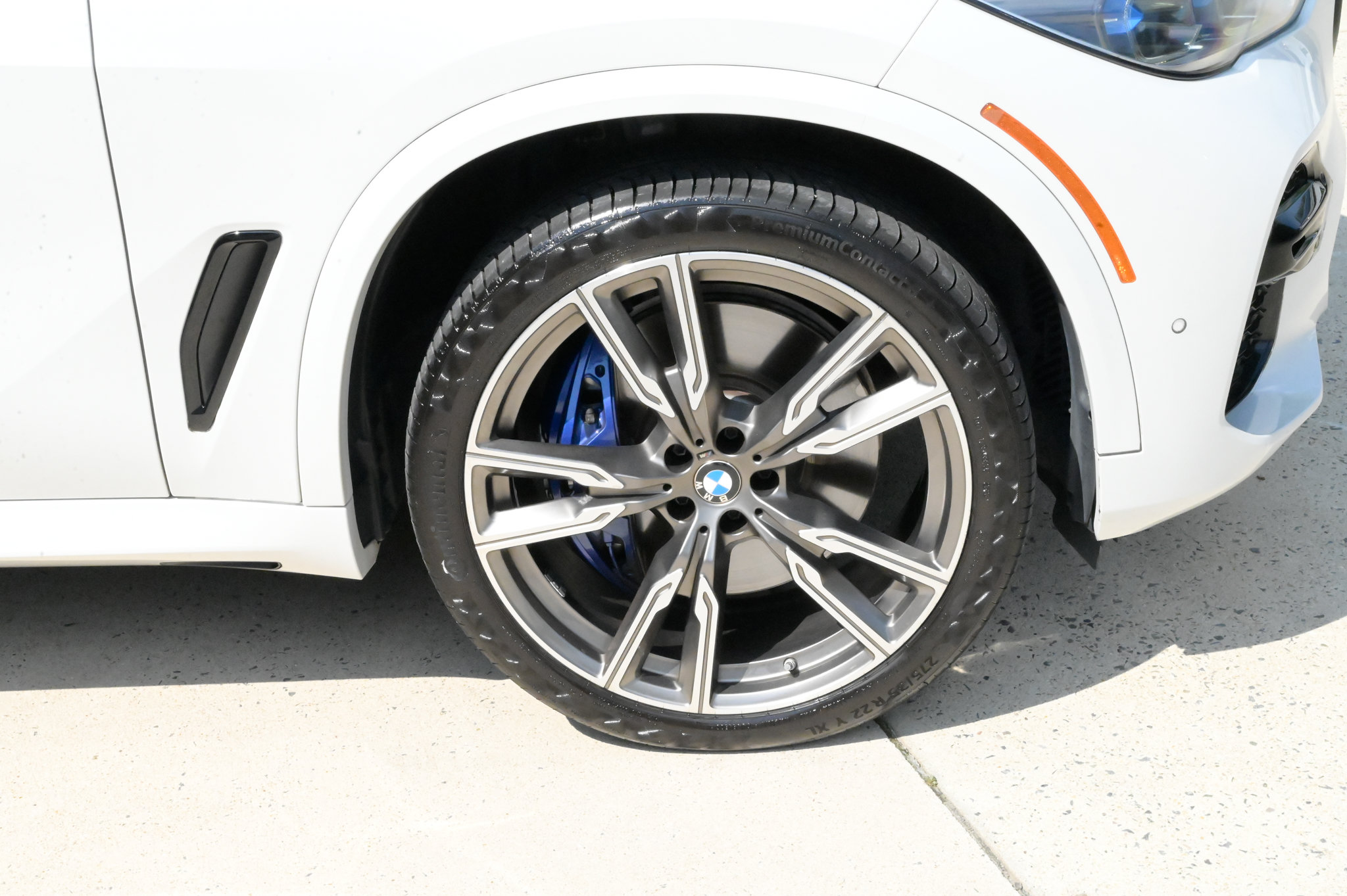 Used 2022 BMW X5 M50i w/ Executive Package AWD/4WD image 12