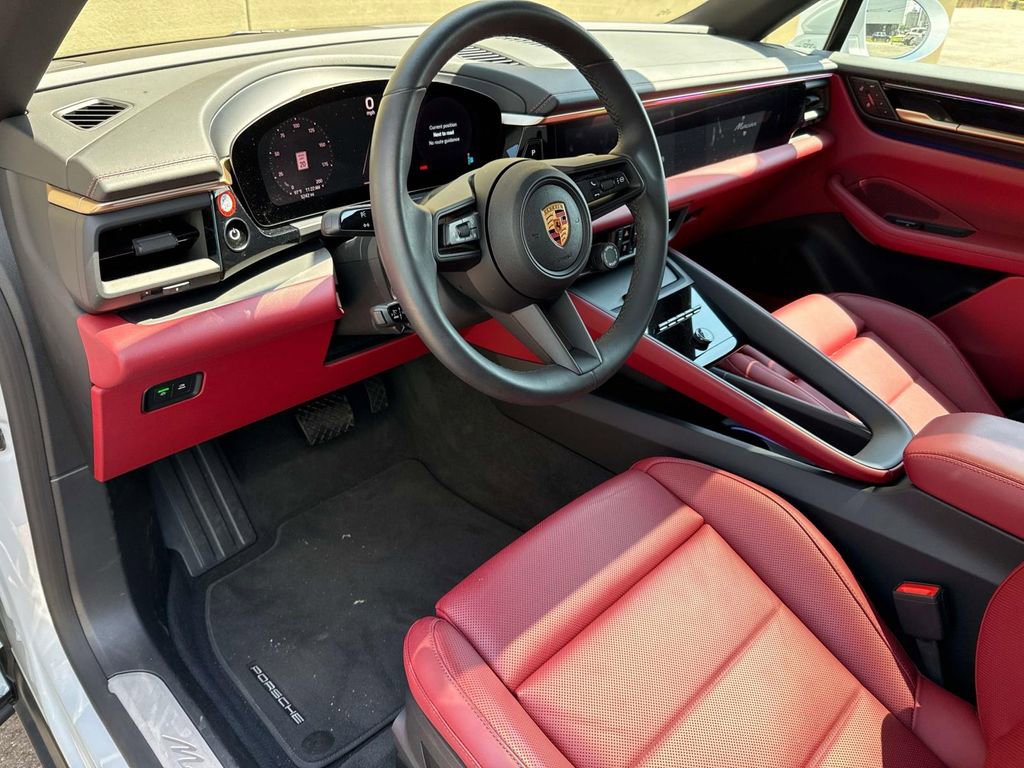 Used 2024 Porsche Macan 4 Electric image 13