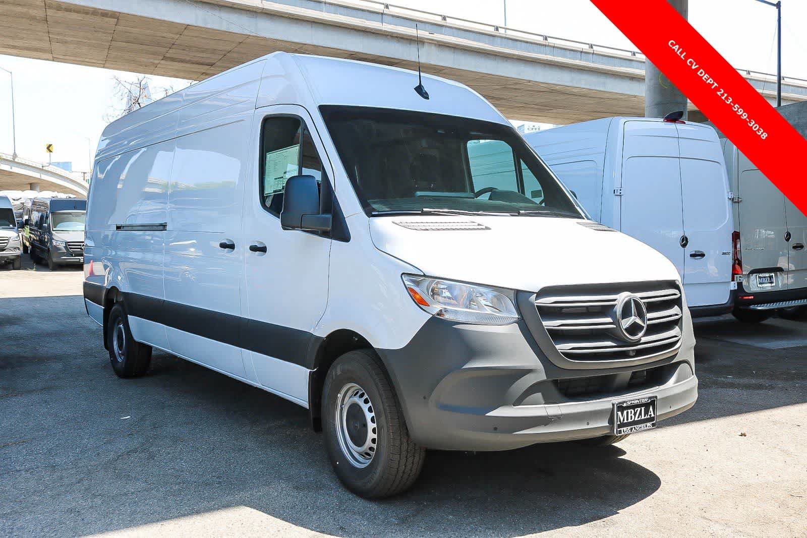 Used 2024 Mercedes-Benz Sprinter 2500 image 3