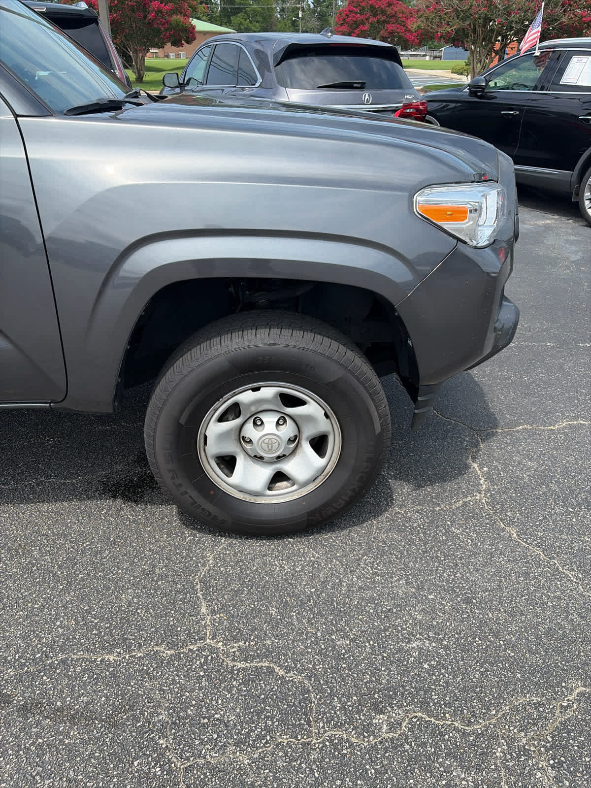 Used 2023 Toyota Tacoma SR AWD/4WD image 11