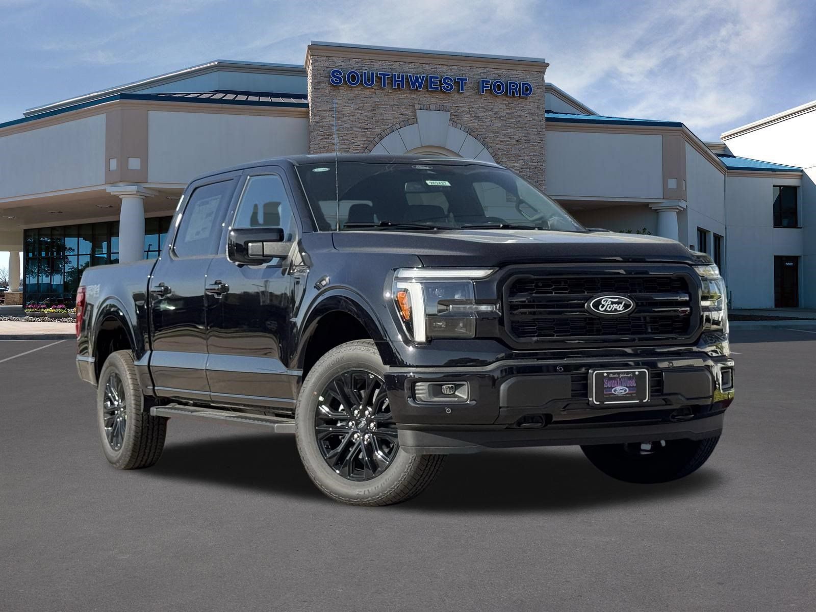 New 2026 Ford F150 Lariat w/ Equipment Group 501A Mid