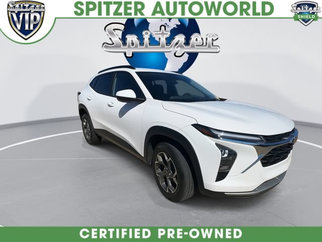 Used 2024 Chevrolet Trax LT w/ Driver Confidence Package FWD image 2