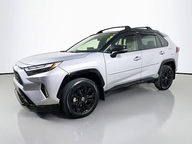 Used 2022 Toyota RAV4 XSE w/ XSE Grade Weather Package AWD/4WD image 3