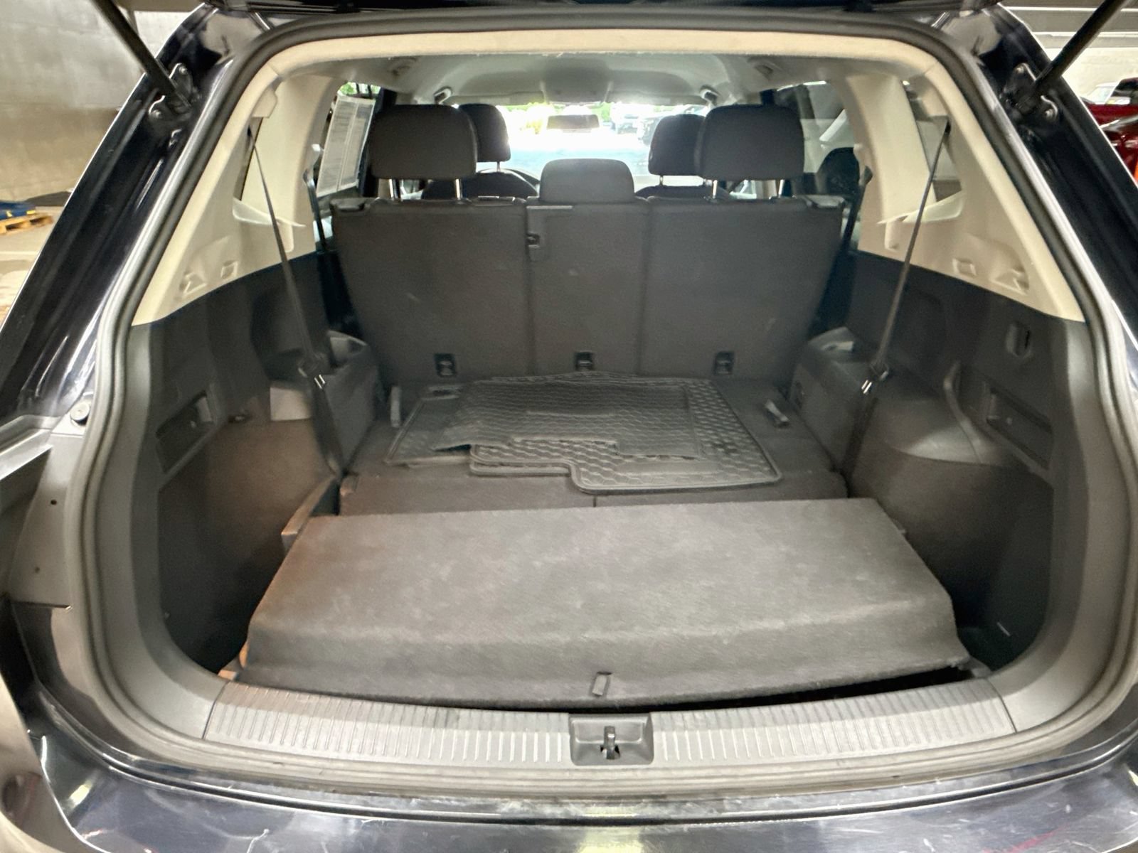 Used 2019 Volkswagen Tiguan S w/ 3rd Row Seat Package AWD/4WD image 27