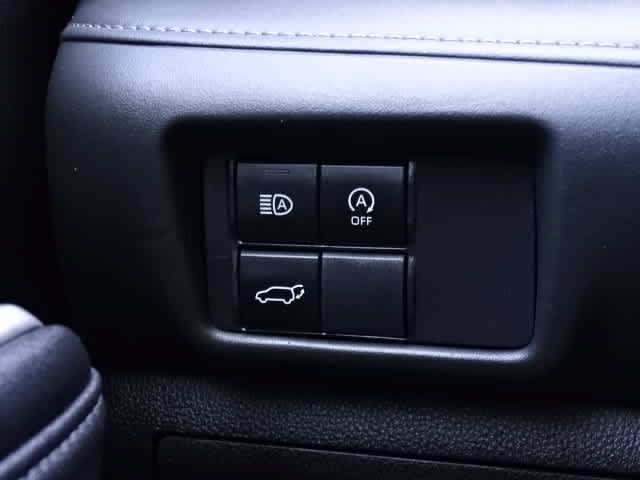 Used 2023 Toyota Highlander XLE FWD image 39