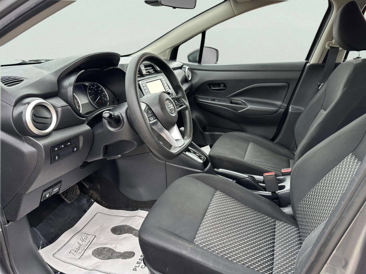 Used 2021 Nissan Versa S FWD image 9