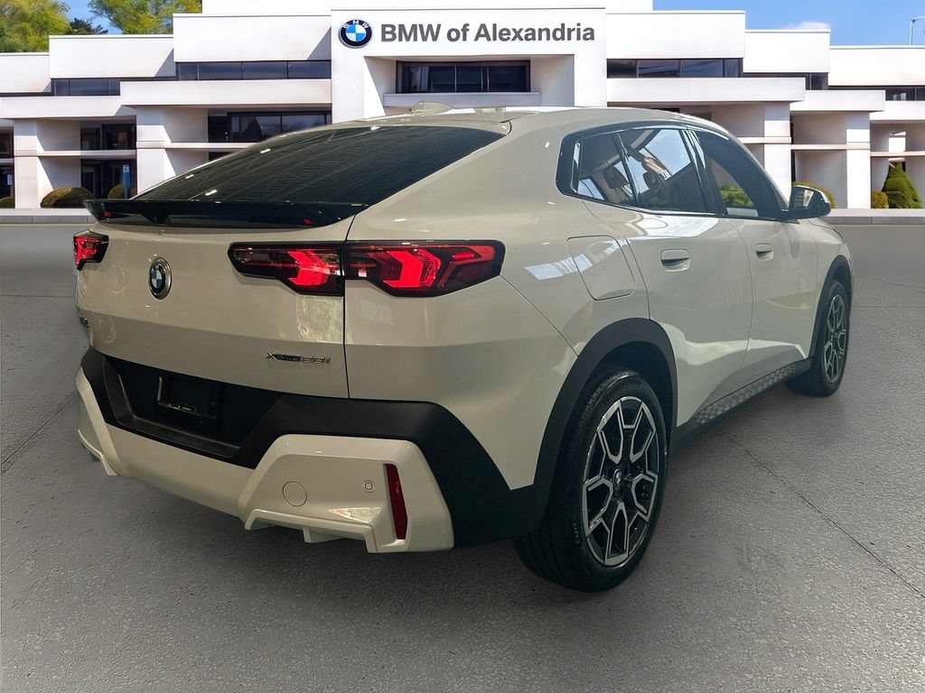 Used 2024 BMW X2 xDrive28i w/ Convenience Package AWD/4WD image 5