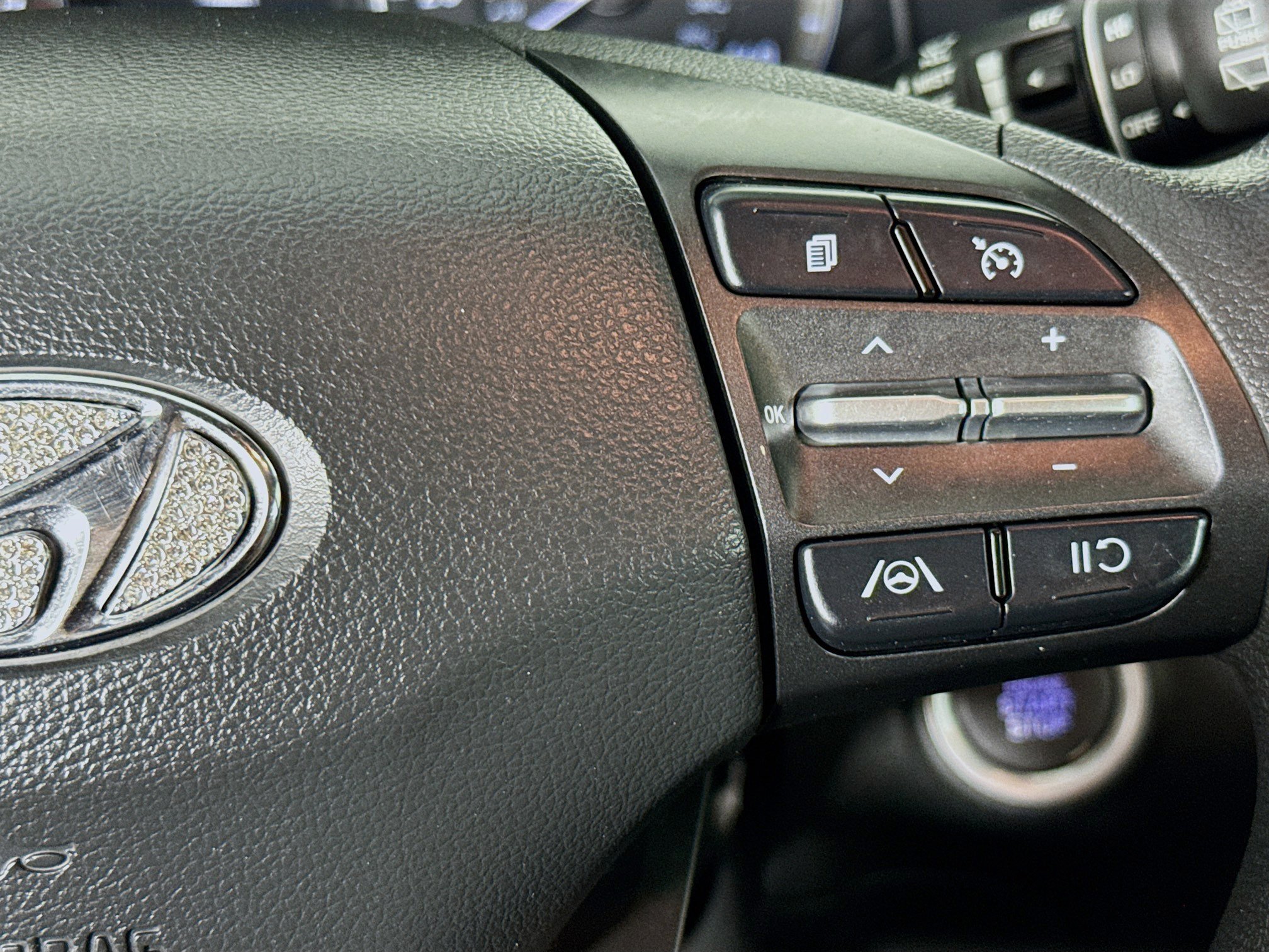 Used 2022 Hyundai Kona SEL image 14