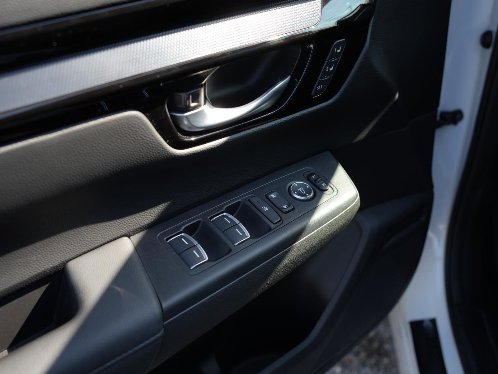 Used 2023 Honda CR-V EX-L image 13