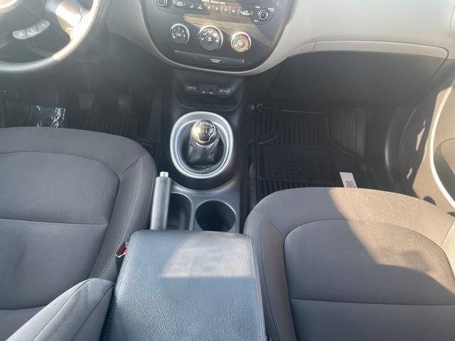 Used 2015 Kia Soul FWD image 18