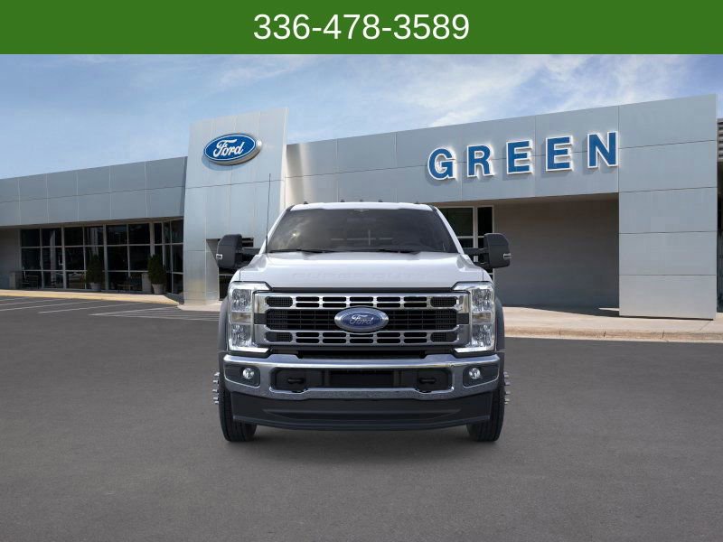 New 2026 Ford F550 4x4 Crew Cab image 7