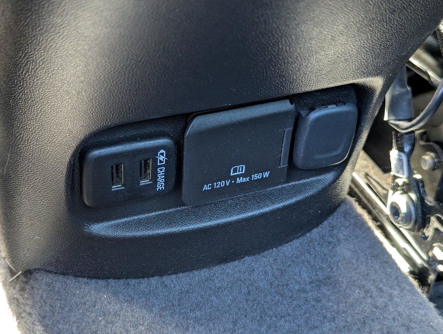 Used 2016 Chevrolet Malibu LT FWD image 24