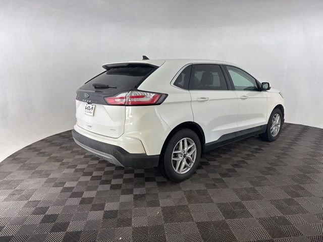 Used 2023 Ford Edge SEL w/ Convenience Package image 7
