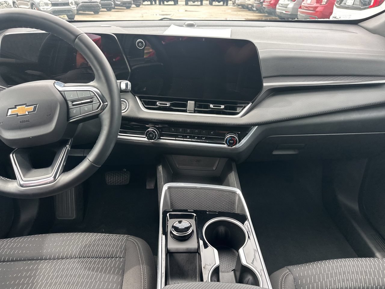 Used 2026 Chevrolet Equinox LT FWD image 10