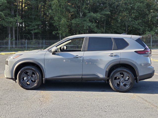 New 2026 Nissan Rogue SV FWD image 2