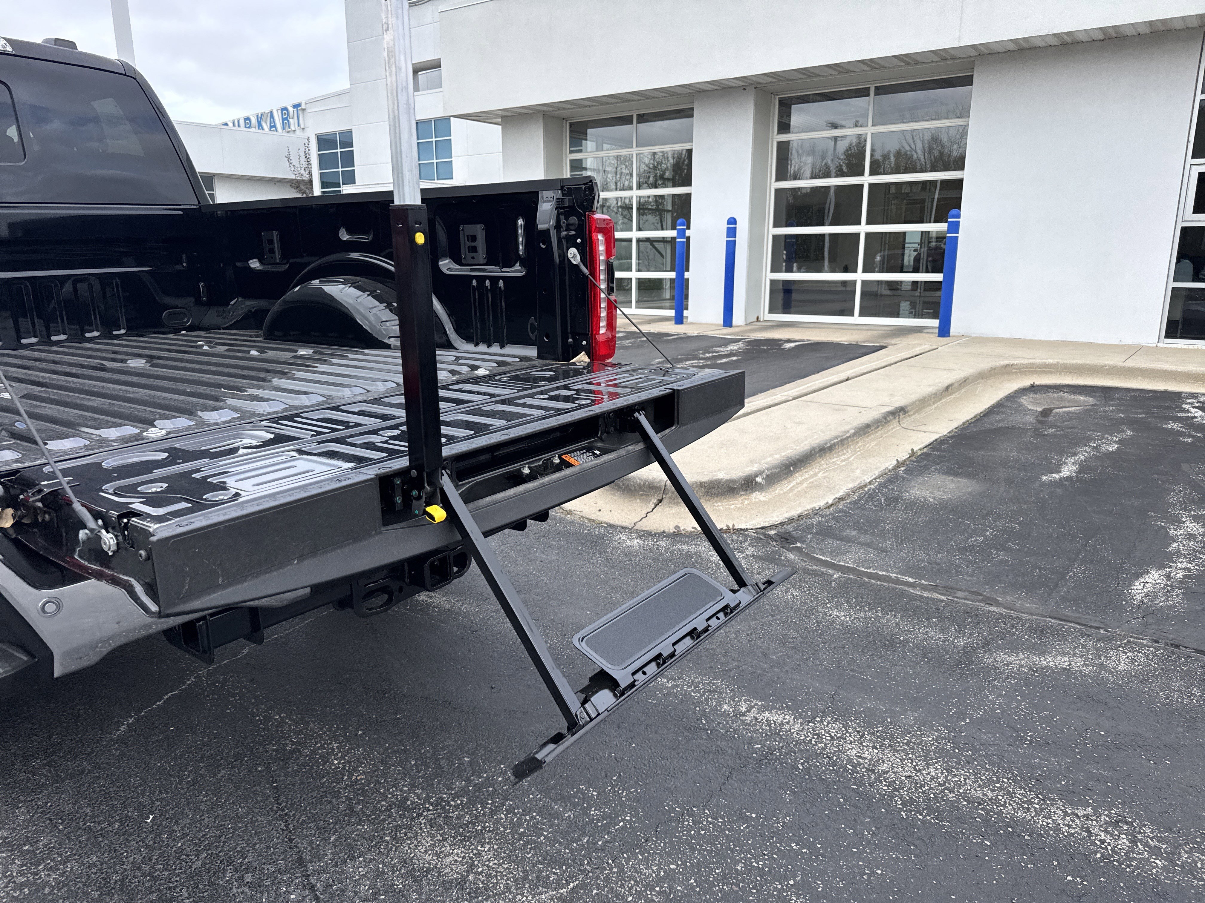 New 2026 Ford F350 Lariat image 19