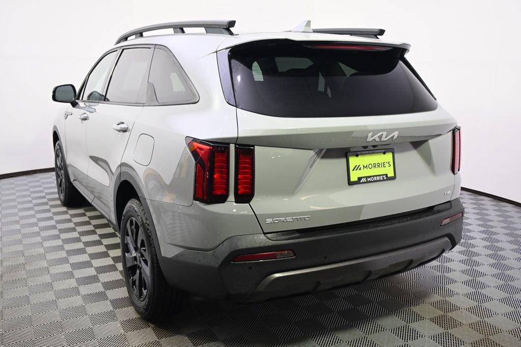 Used 2023 Kia Sorento S w/ Panoramic Sunroof Package AWD/4WD image 4