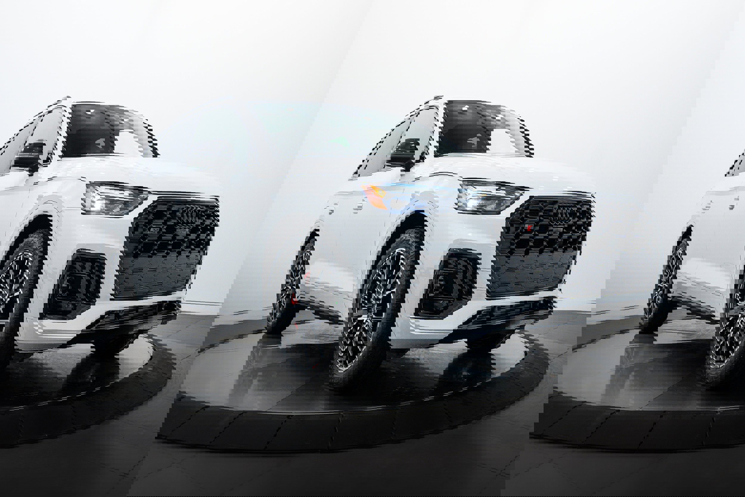 New 2025 Audi SQ5 Premium Plus image 1