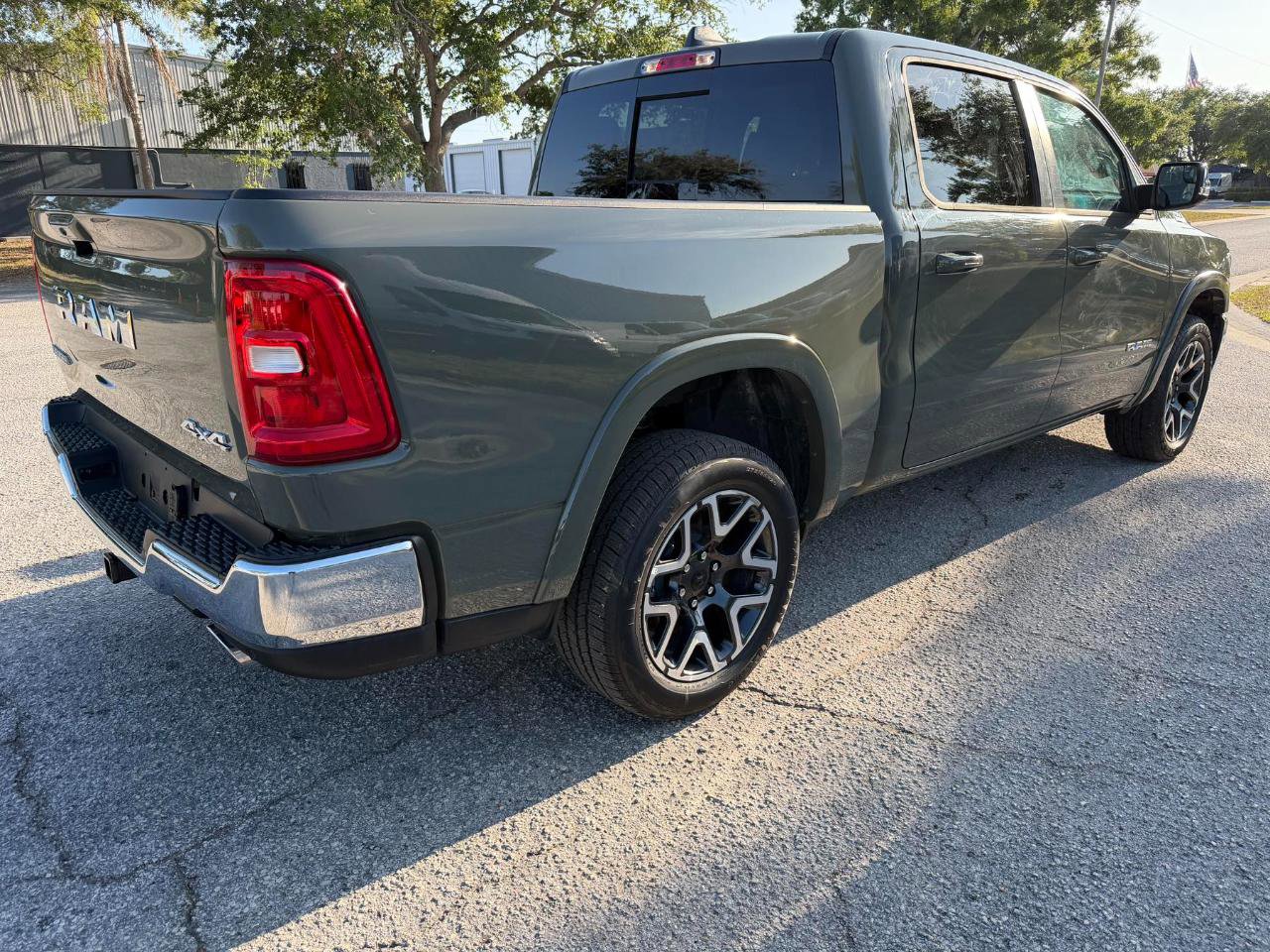 Used 2026 RAM 1500 Laramie AWD/4WD image 6