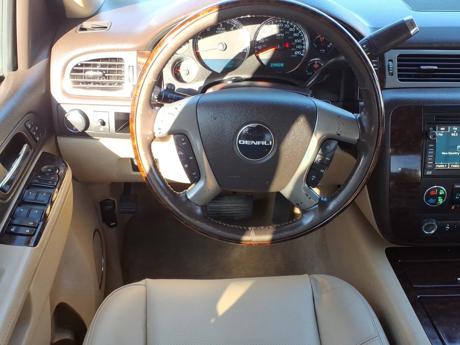 Used 2011 GMC Sierra 1500 Denali image 6