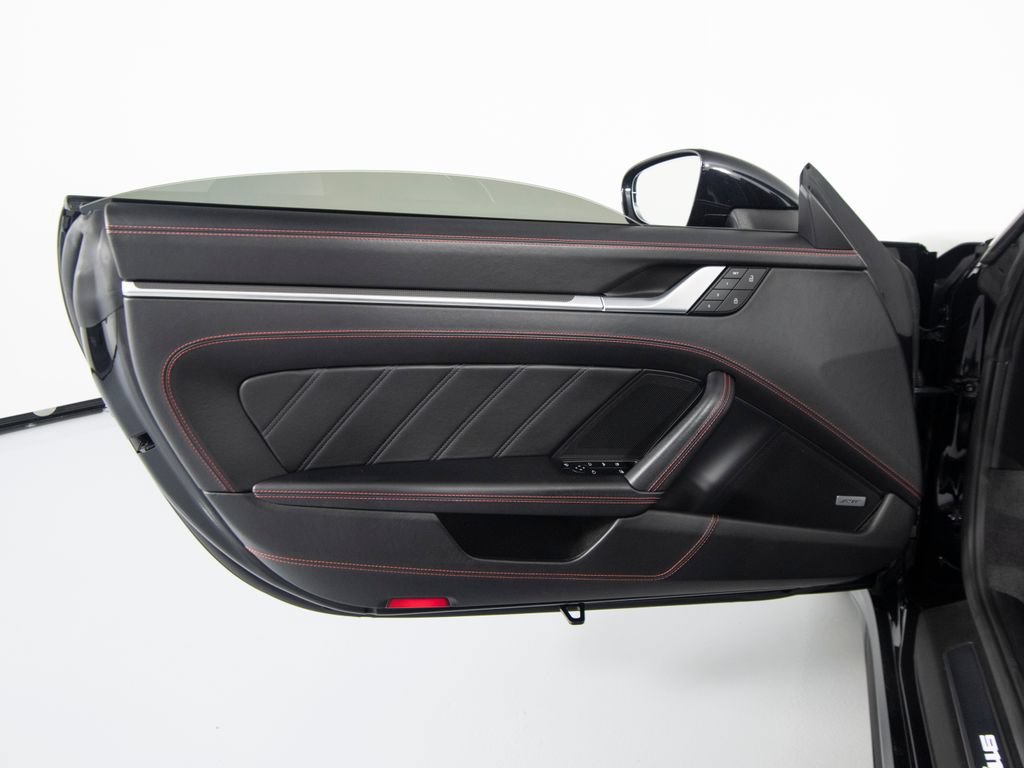 Certified 2022 Porsche 911 Turbo S AWD/4WD image 19