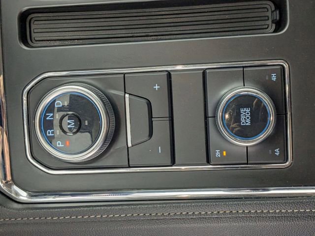 Used 2024 Ford Expedition Max XLT image 25