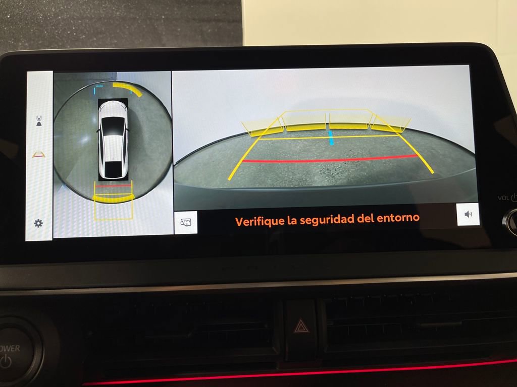 New 2026 Toyota Prius Plug-In Hybrid image 21