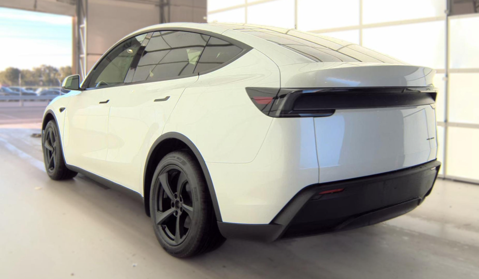 Used 2026 Tesla Model Y Long Range AWD/4WD image 8