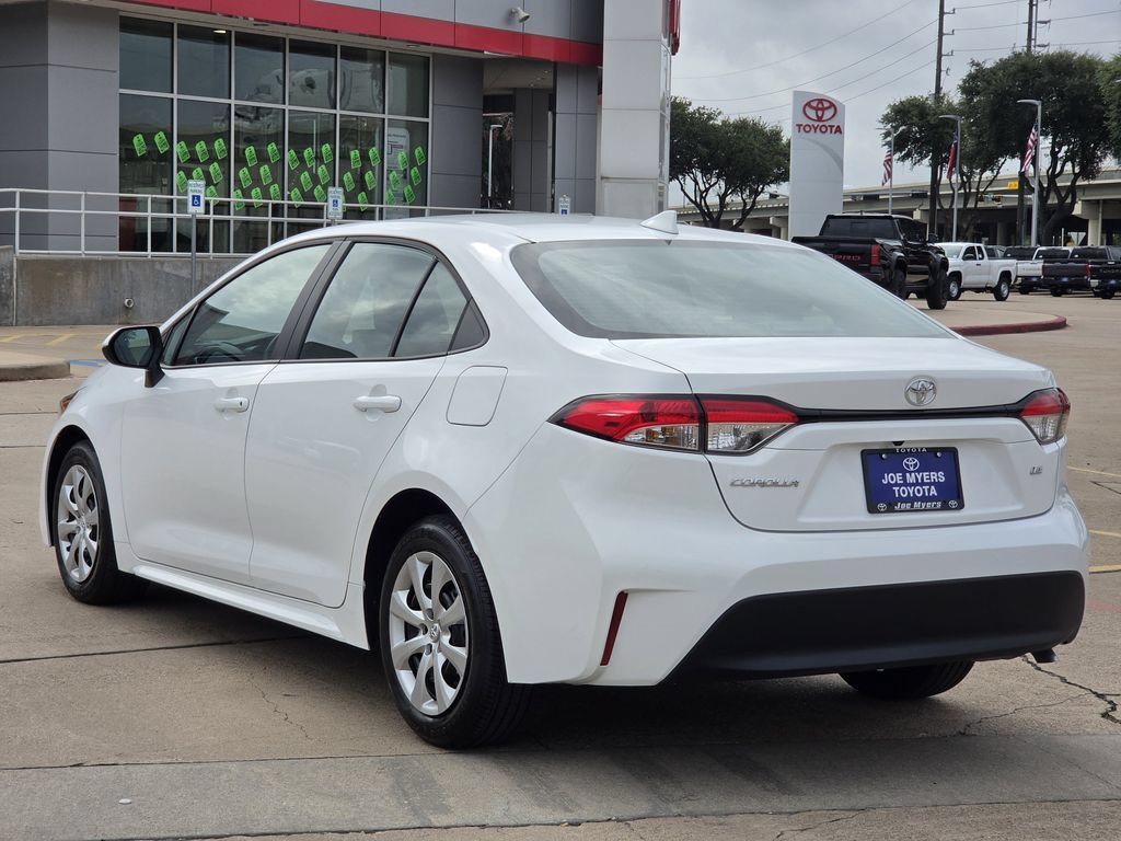 Used 2026 Toyota Corolla LE FWD image 7