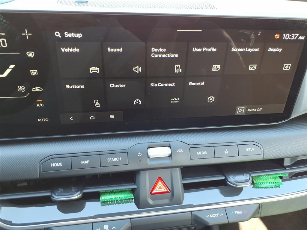 Used 2025 Kia K4 EX image 18