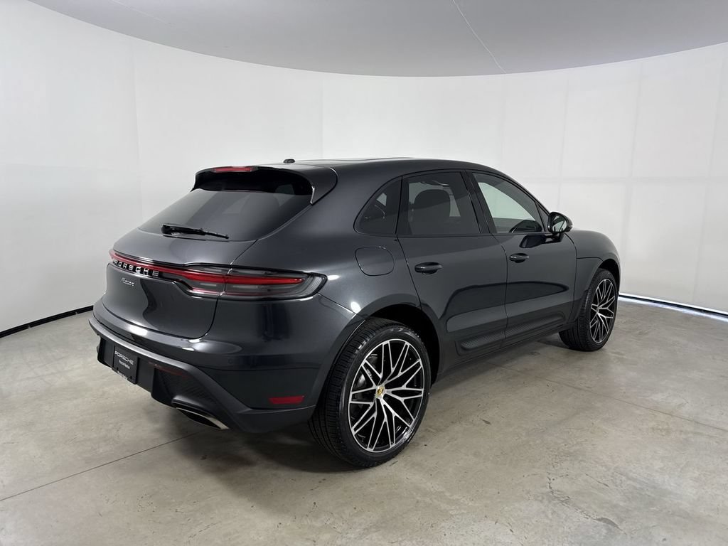 New 2026 Porsche Macan AWD/4WD image 7