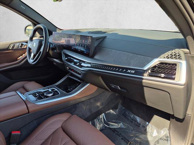 Used 2025 BMW X5 xDrive40i w/ Climate Comfort Package AWD/4WD image 23