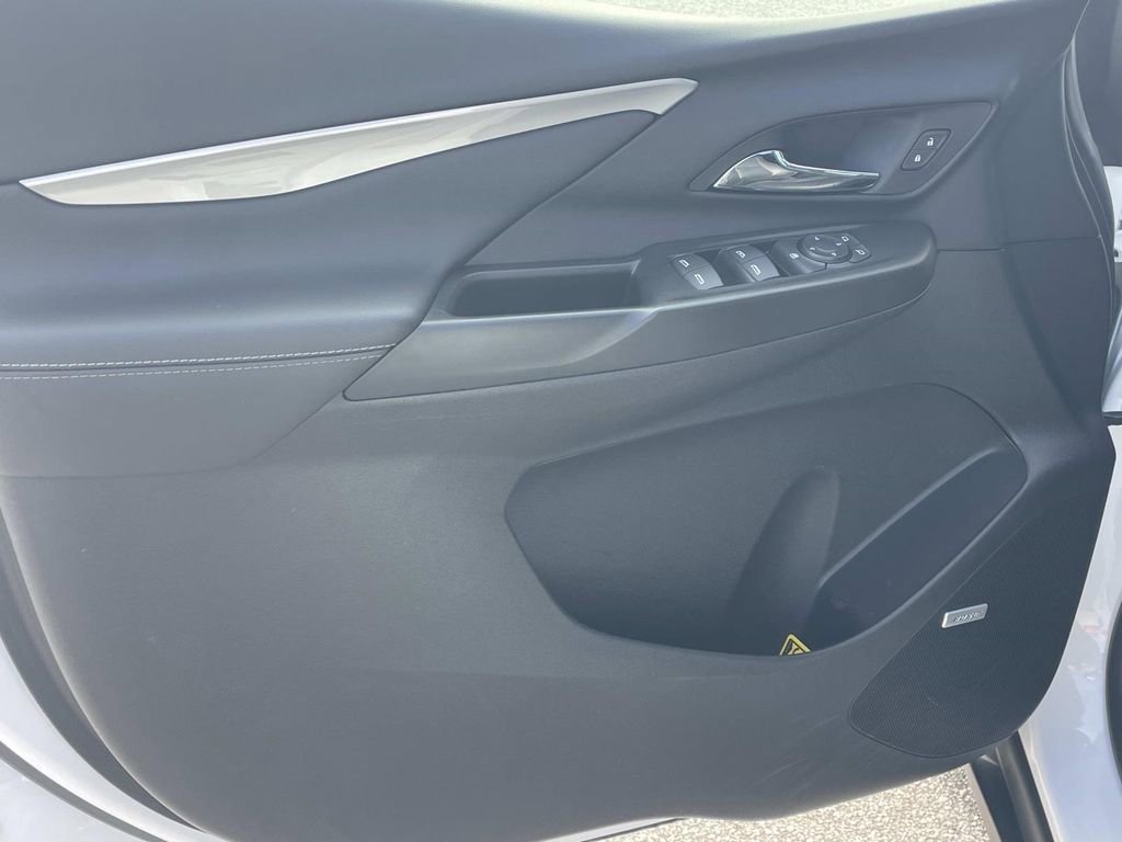Used 2023 Chevrolet Bolt LT w/ Infotainment Package image 14