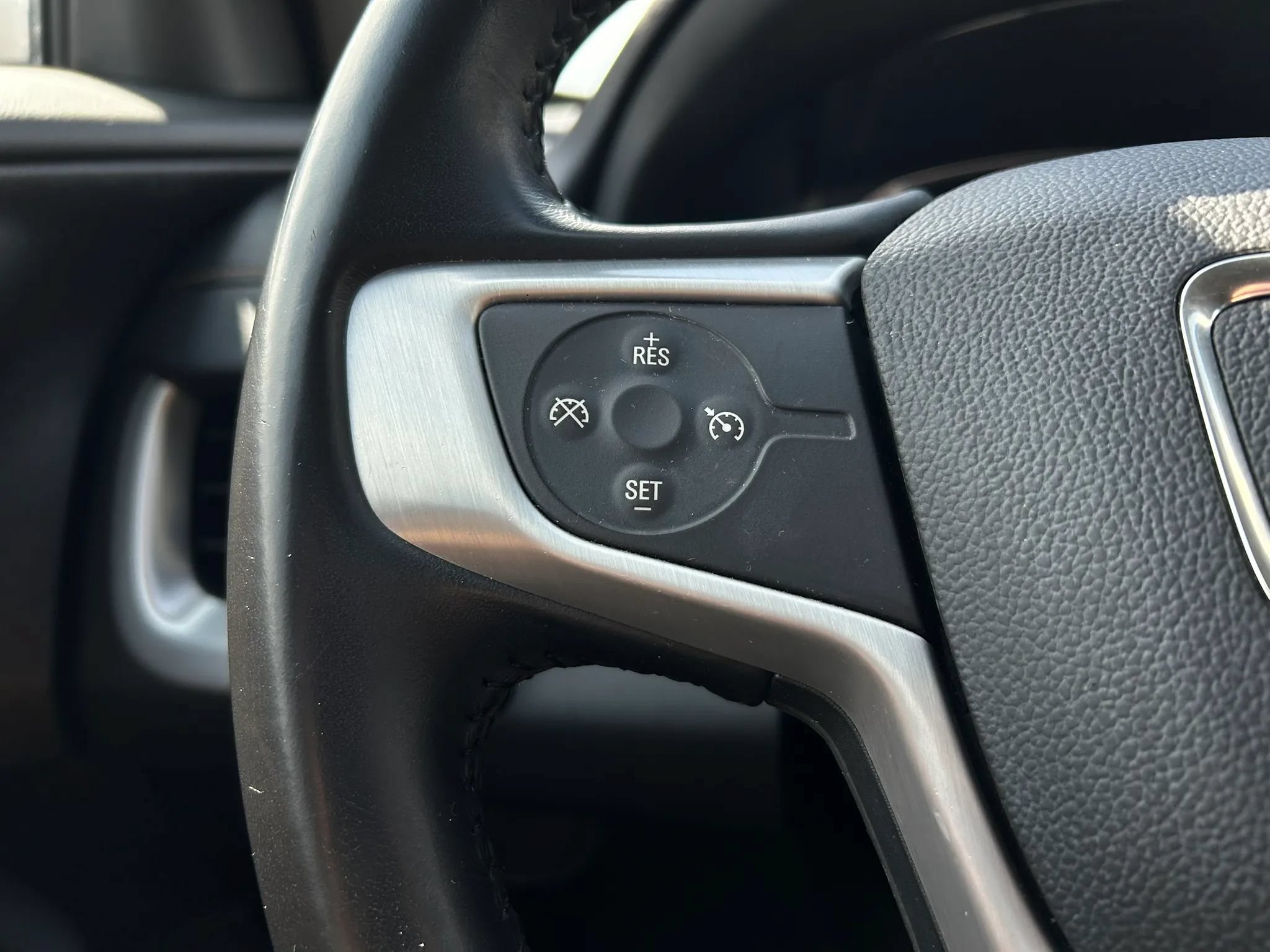 Used 2019 GMC Terrain SLE AWD/4WD image 17