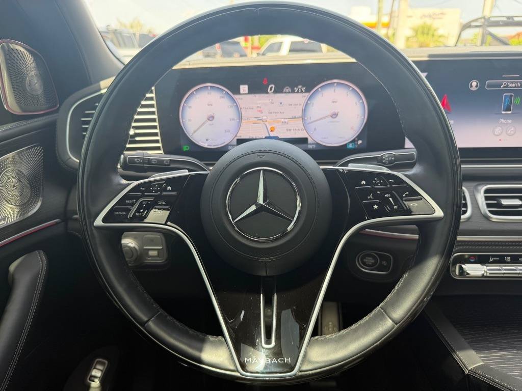 Used 2024 Mercedes-Benz Maybach GLS 600 4MATIC image 29