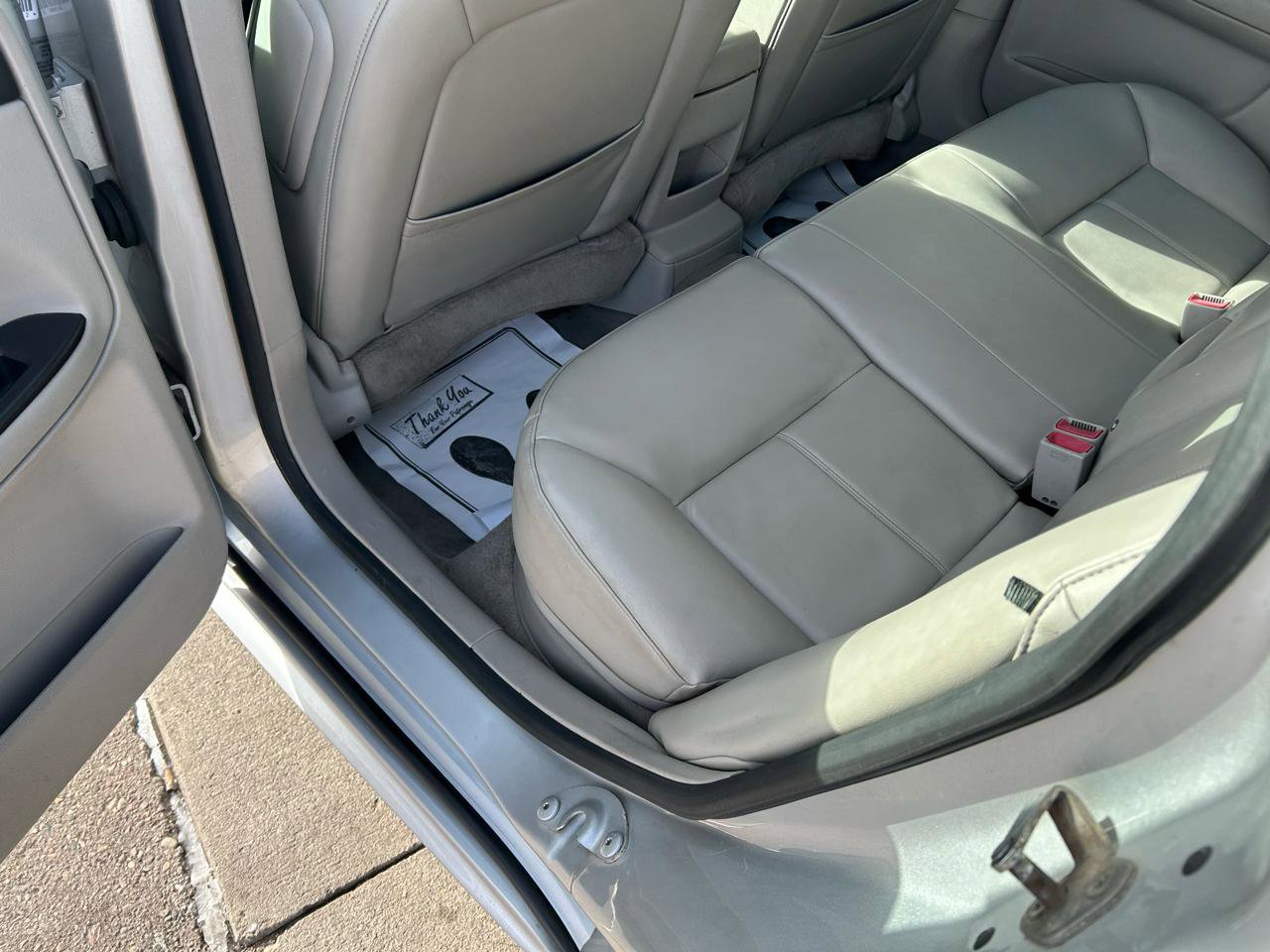 Used 2015 Chevrolet Impala LTZ FWD image 9