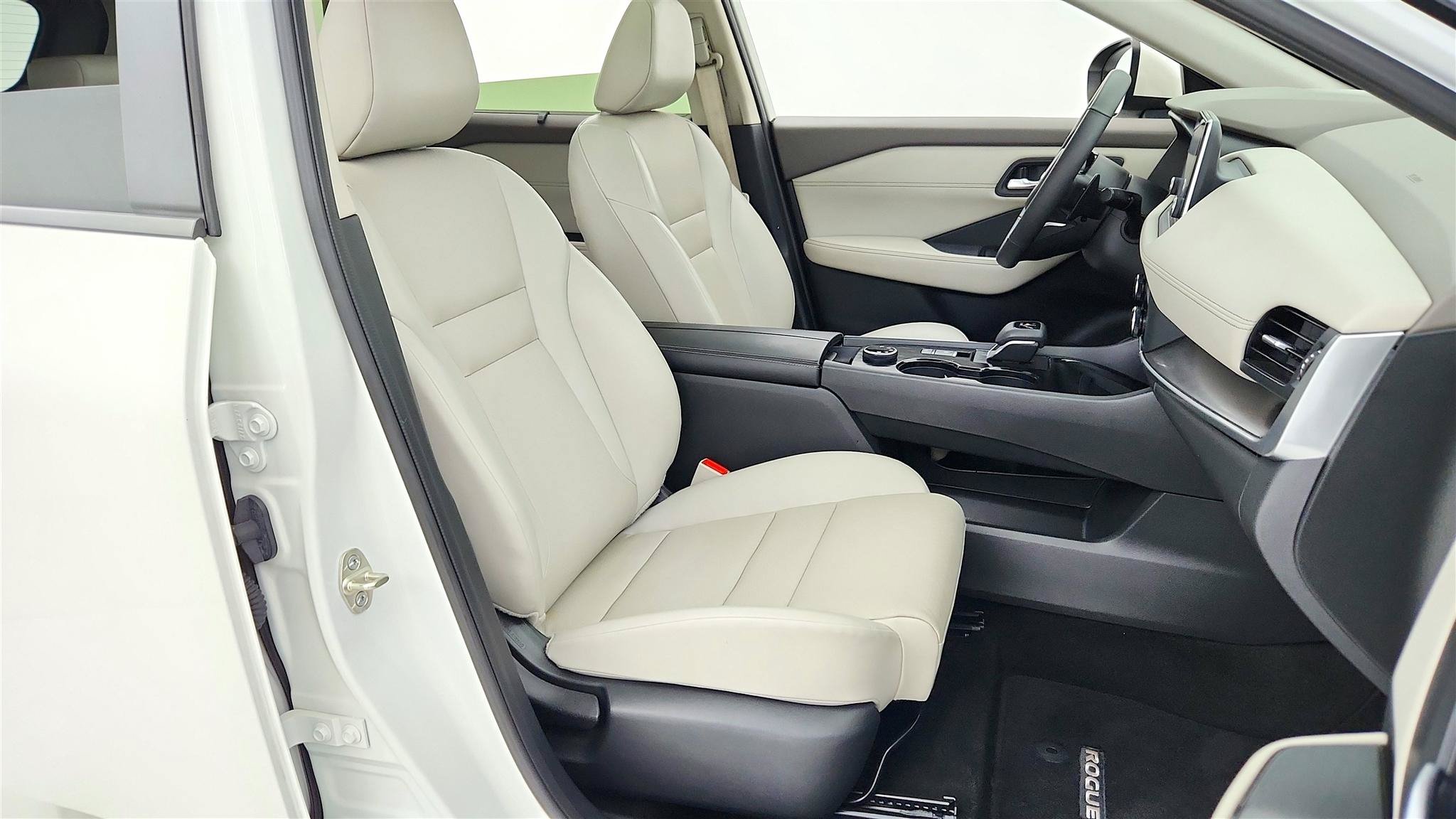 Used 2023 Nissan Rogue SV w/ SV Premium B Package AWD/4WD image 20