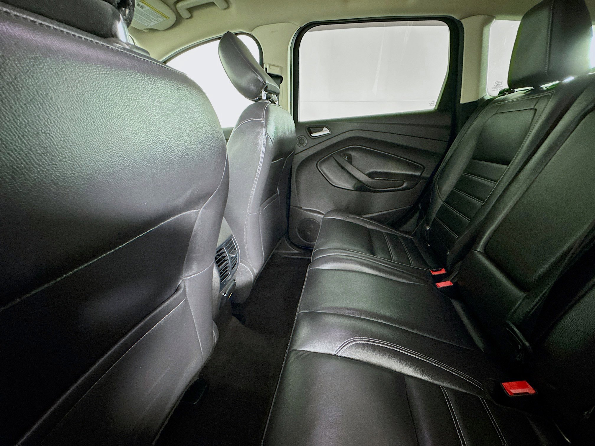 Used 2019 Ford Escape Titanium image 35