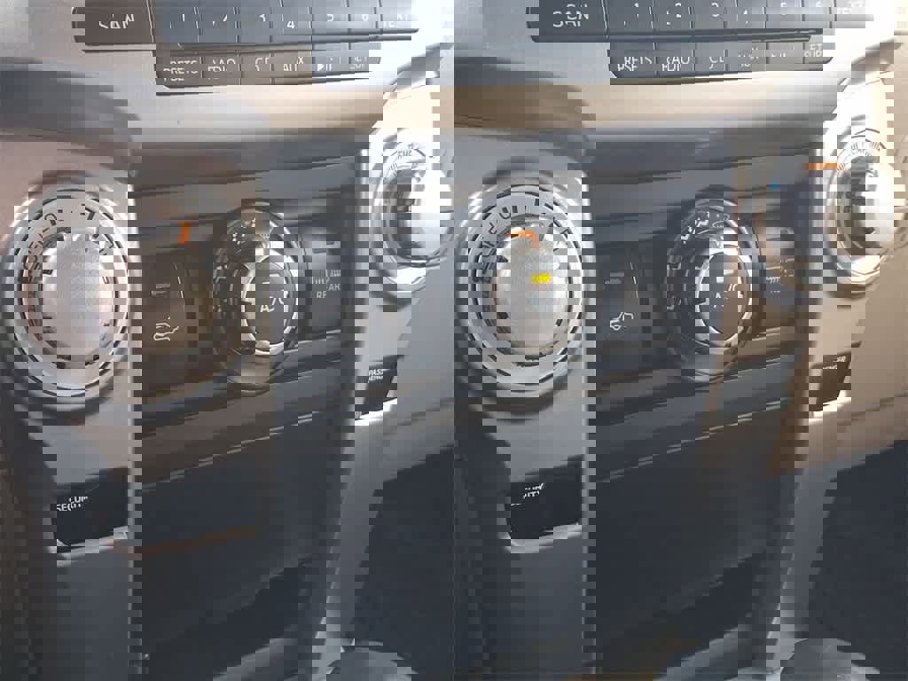 Used 2013 Toyota 4Runner SR5 image 24